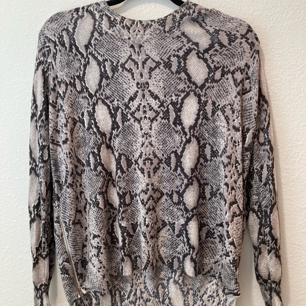 Vici sweater